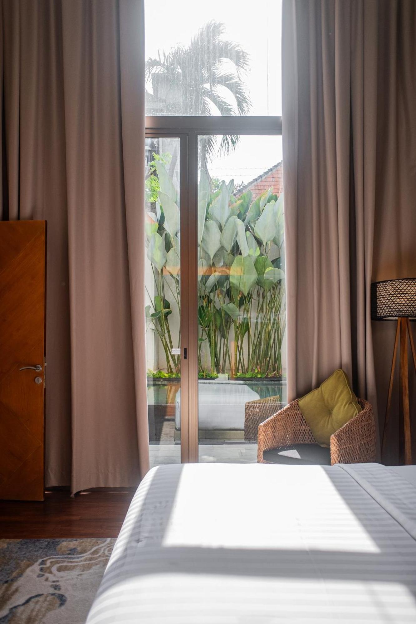 Kayumas Seminyak Resort Exterior foto