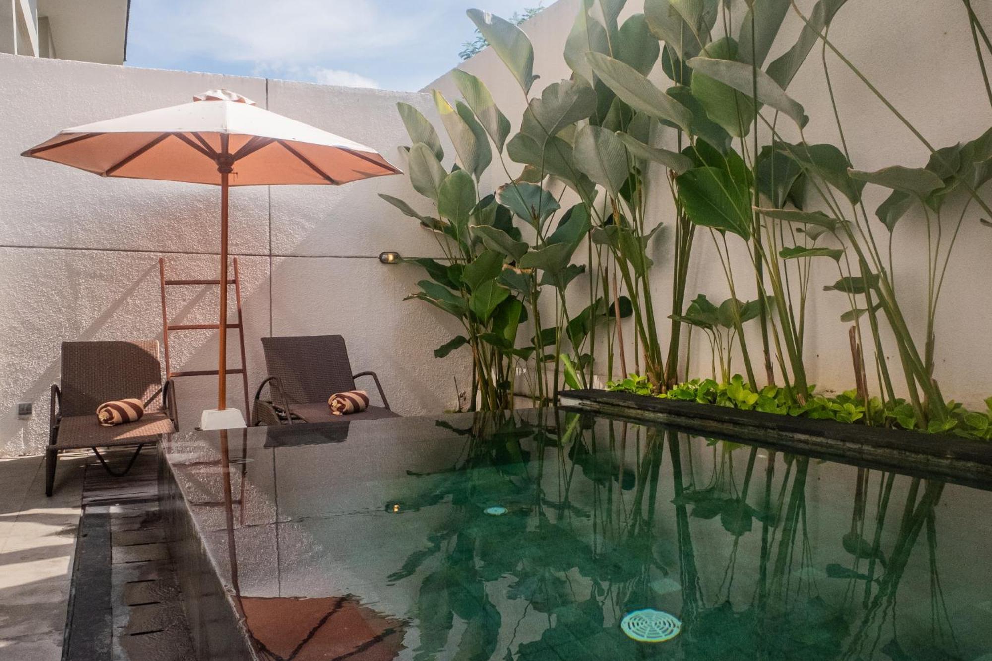 Kayumas Seminyak Resort Exterior foto